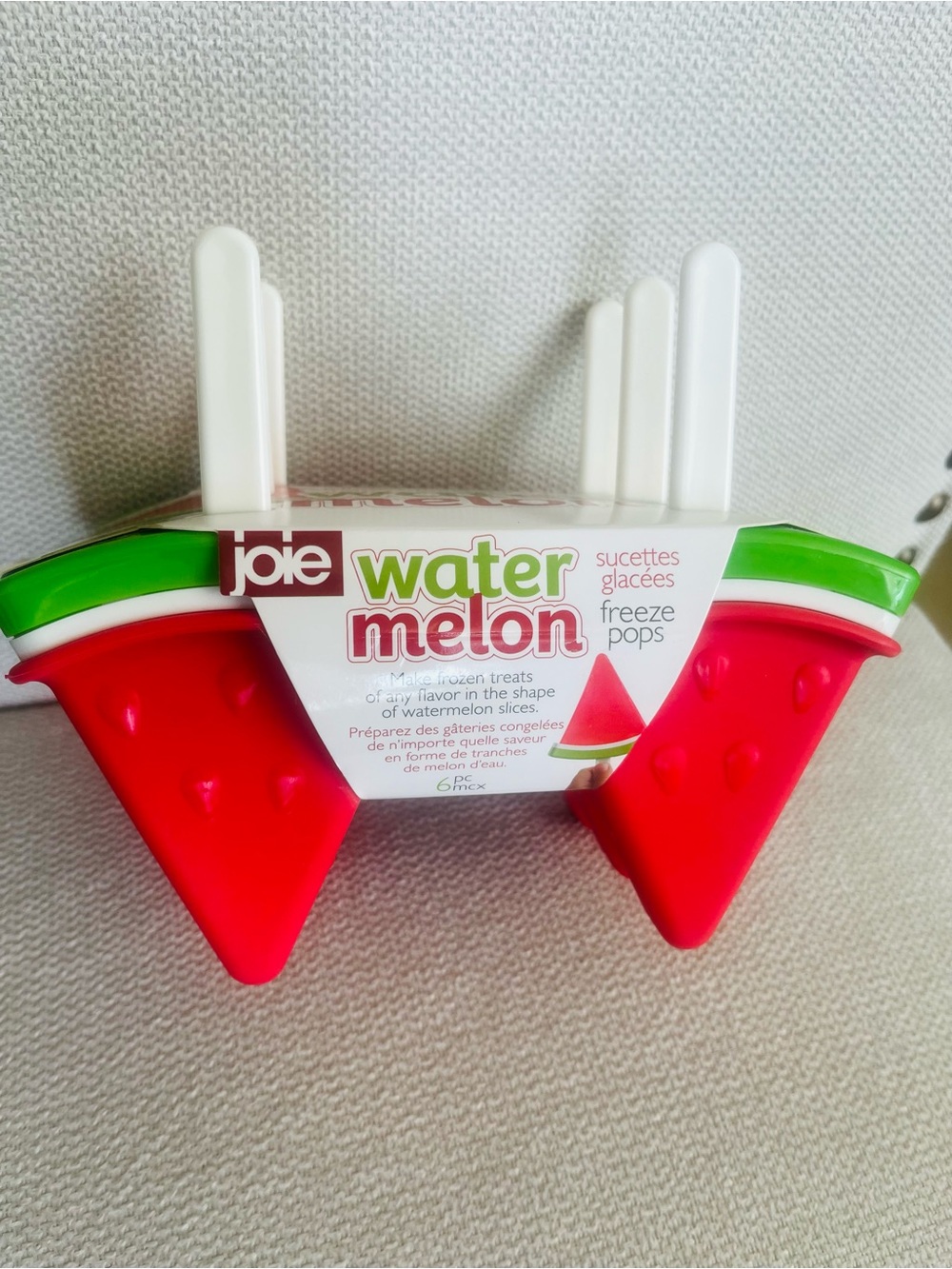 NWT Six piece ice pops BPA-free silicone and plastic. 🍉